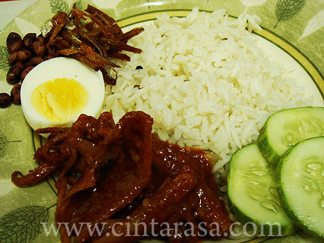 Nasi Lemak Sambal Sotong Cintarasa